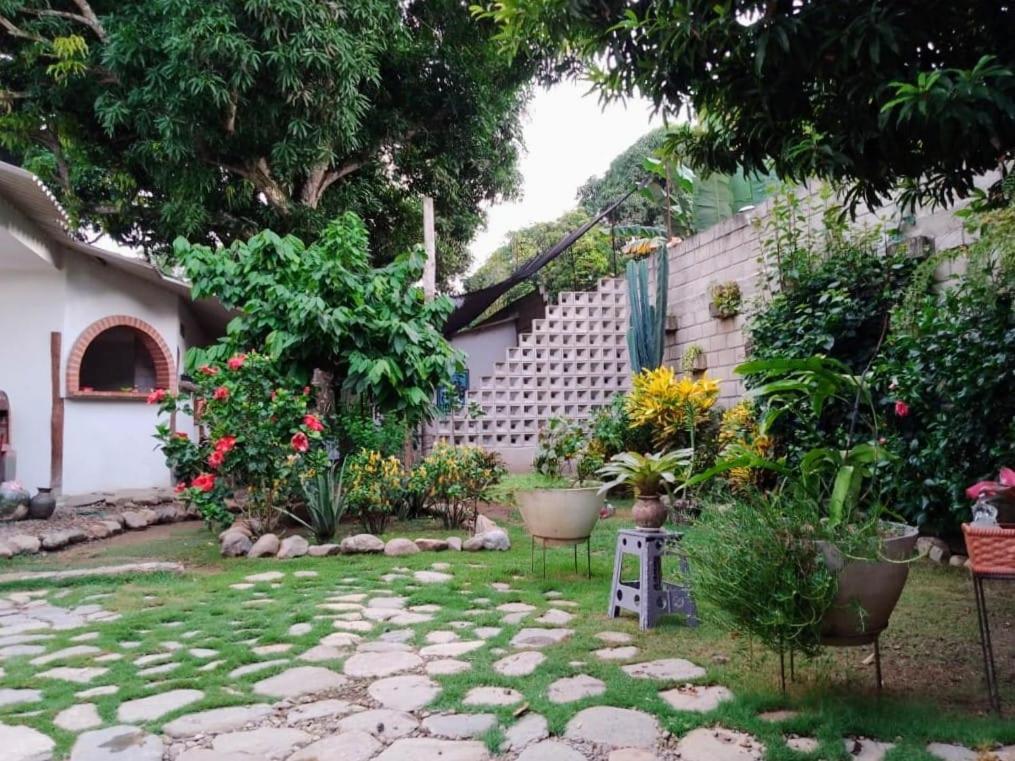 Hermoso Palomino Exteriér fotografie